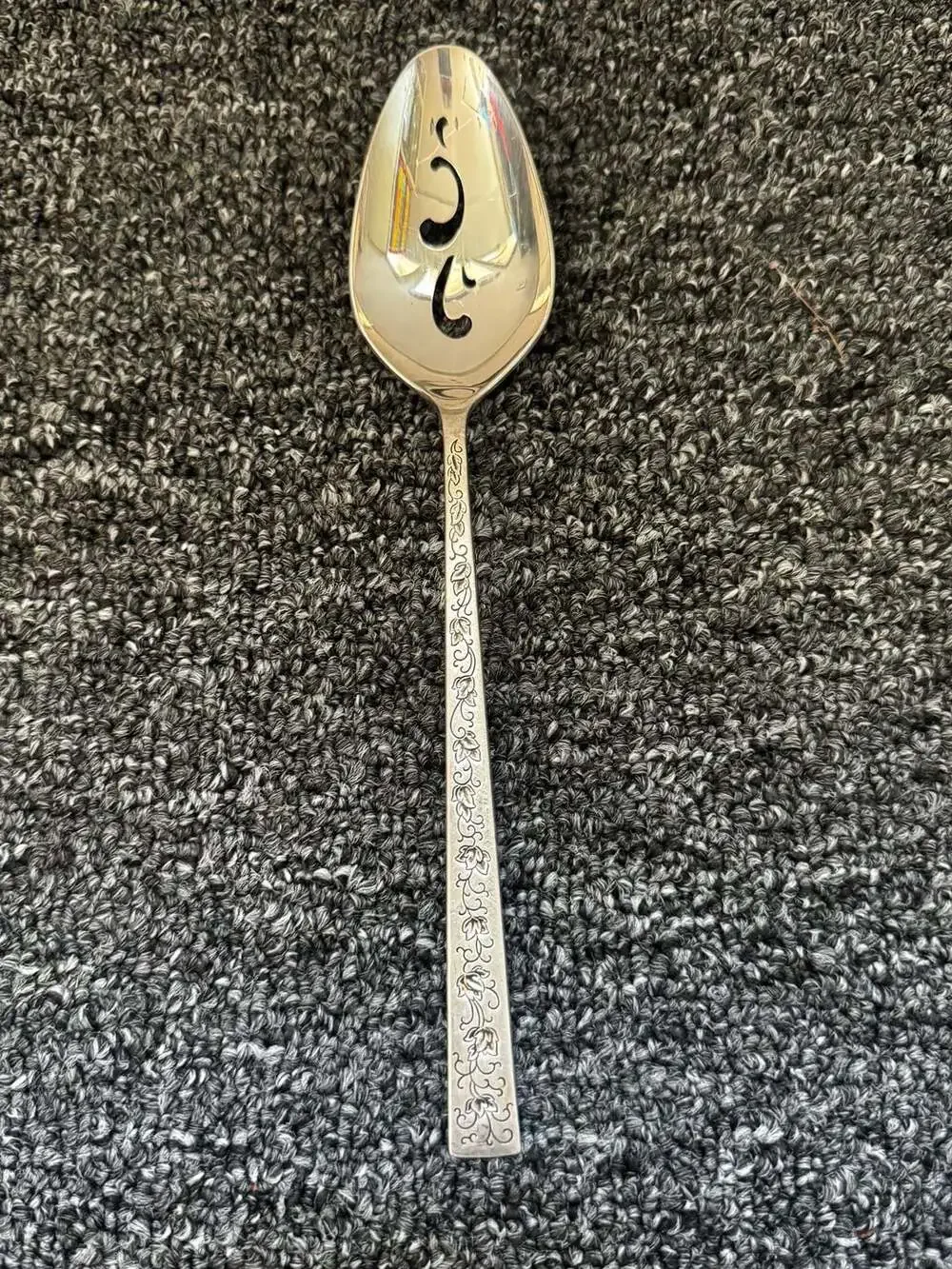 1847 Rogers Bros Silver Lace Silverplate 3pc Serving Spoons incl Pierced Spoon